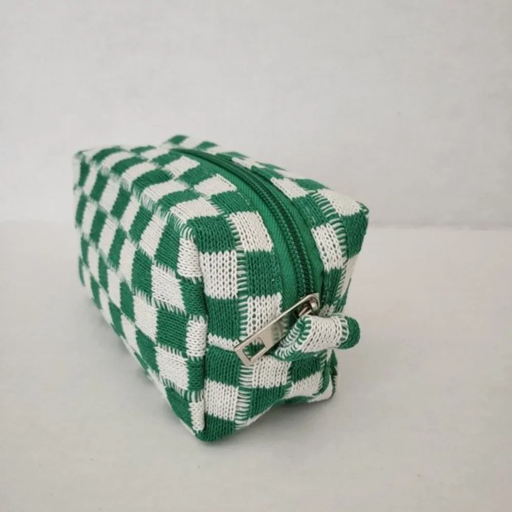 Women's‎ Checkered Print Cosmetic Make Up Beauty Bag in Green